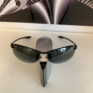 MAUI JIM MAKAHA Sport Gloss Black Sunglasses NICE!